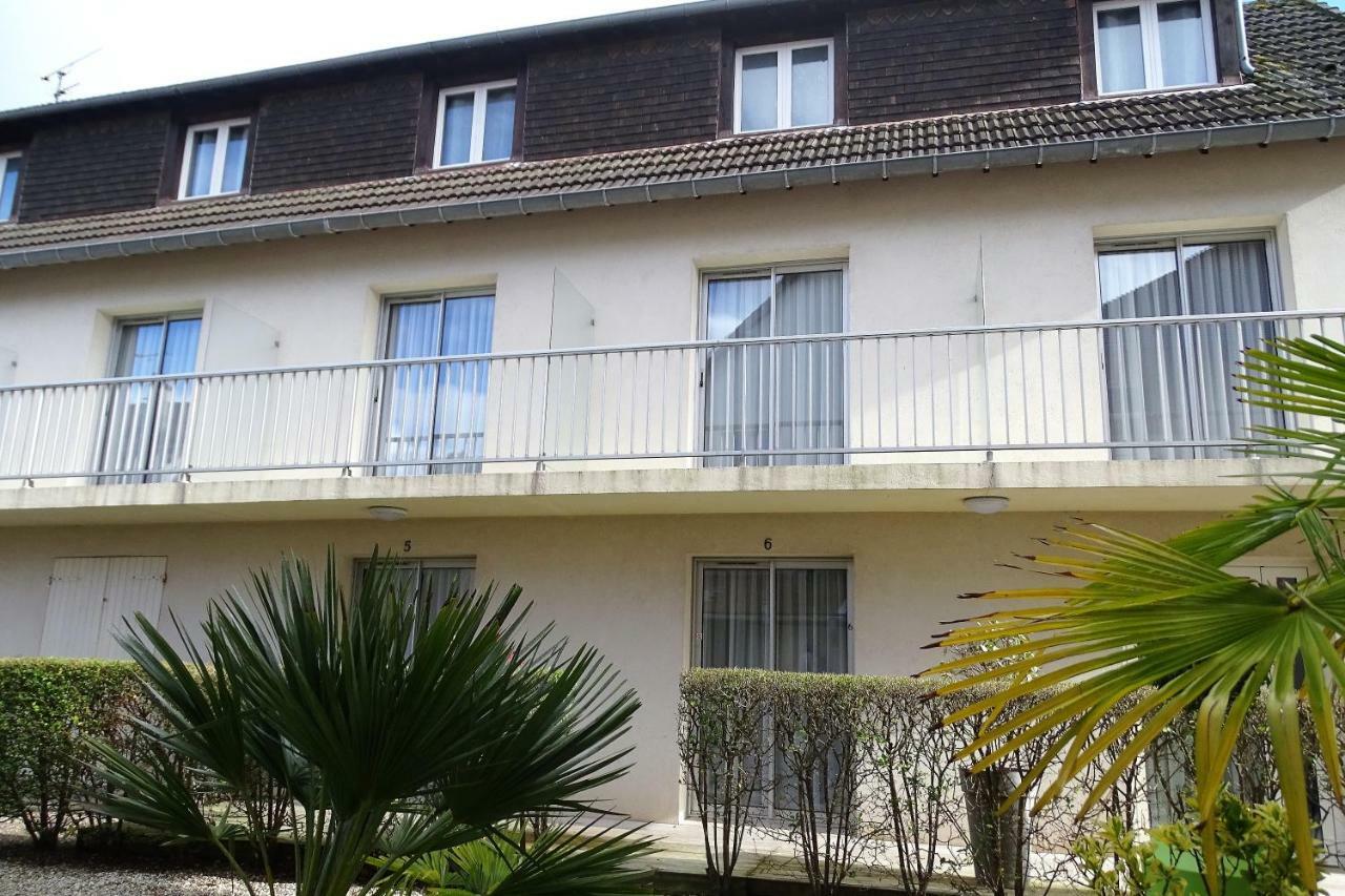 Hotel Le Vauban Merville-Franceville-Plage Exterior foto